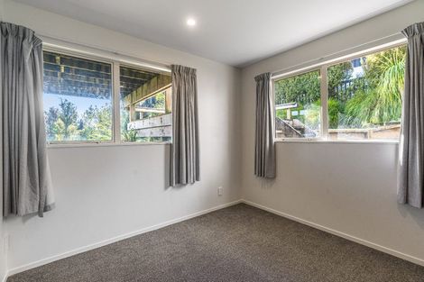 Photo of property in 4/7 Radiata Lane, Chatswood, Auckland, 0626