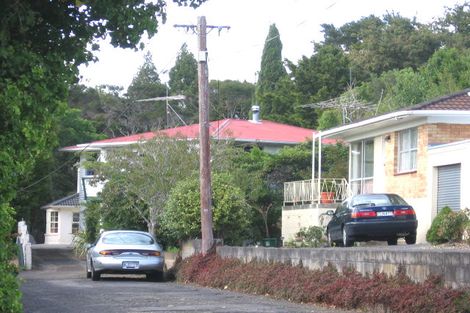 Photo of property in 9 Moore Street, Hillcrest, Auckland, 0627