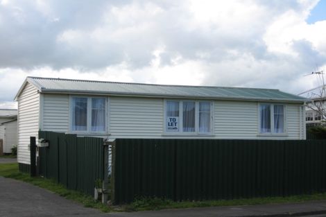 Photo of property in 9a Arawa Place, Castlecliff, Whanganui, 4501