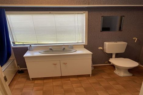 Photo of property in 3 Taihiki Road, Clarks Beach, 2122