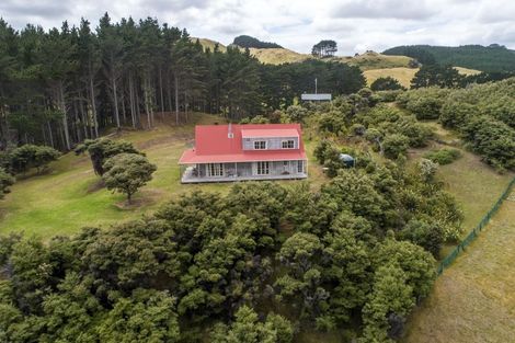 Photo of property in 708 Wilson Road, South Head, Helensville, 0874