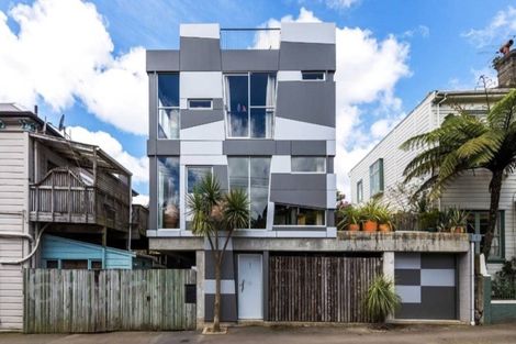 Photo of property in 3 Honiana Te Puni Street, Aro Valley, Wellington, 6021