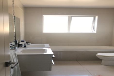 Photo of property in 45 Harrowglen Drive, Northcross, Auckland, 0630