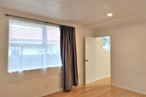 Photo of property in 19 Swallow Drive, Manurewa, Auckland, 2102
