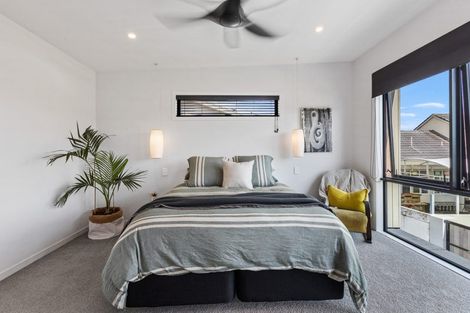 Photo of property in 3a William Bayes Place, Red Beach, 0932