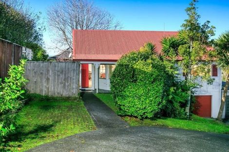 Photo of property in 1/31 Montclair Rise, Browns Bay, Auckland, 0630