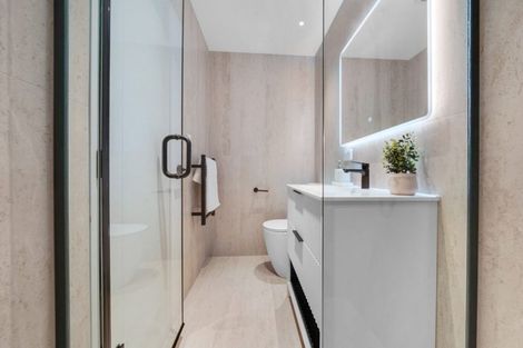 Photo of property in 4 Barrie Avenue, Papatoetoe, Auckland, 2025