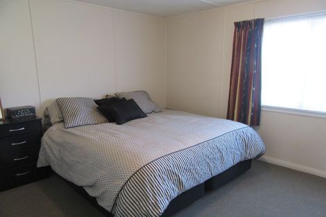 Photo of property in 16 Parsonage Road, Waimate, 7924
