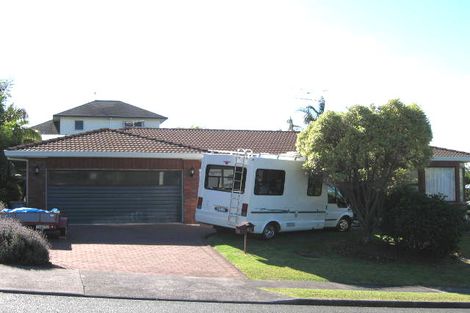 Photo of property in 52 Redwing Street, Browns Bay, Auckland, 0630