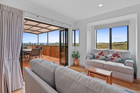 Photo of property in 9 Devoy Drive, Owhata, Rotorua, 3010