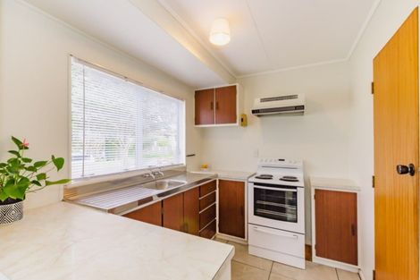 Photo of property in 28 Sunshine Avenue, Paraparaumu, 5032