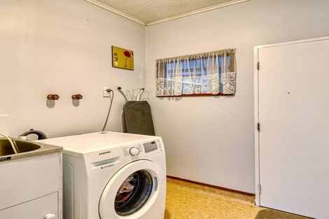 Photo of property in 2/14 Avondale Road, Taradale, Napier, 4112