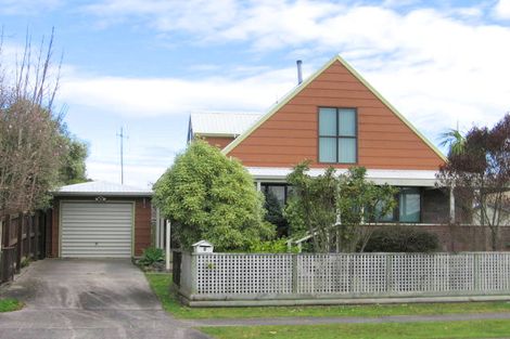 Photo of property in 3 Garland Drive, St Andrews, Hamilton, 3200