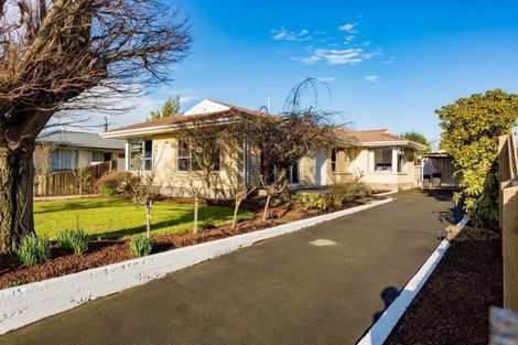 Photo of property in 60 Denise Crescent, Hornby, Christchurch, 8042
