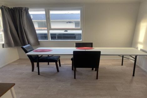 Photo of property in 37 Gossamer Drive, Pakuranga Heights, Auckland, 2010