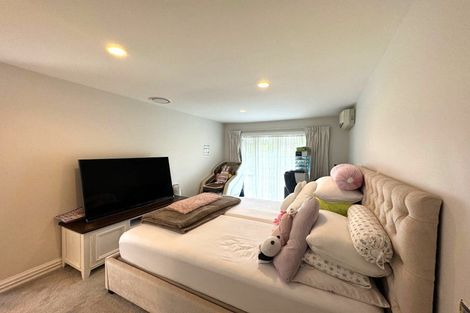 Photo of property in 2 Leneford Drive, East Tamaki, Auckland, 2013