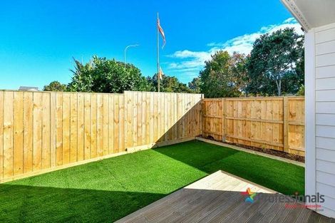 Photo of property in 122a Buckland Road, Mangere East, Auckland, 2024