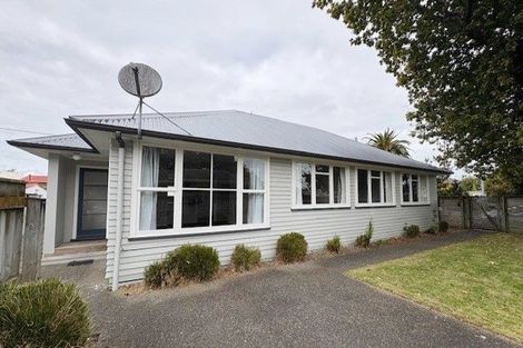 Photo of property in 75 Heretaunga Street, Palmerston North, 4414