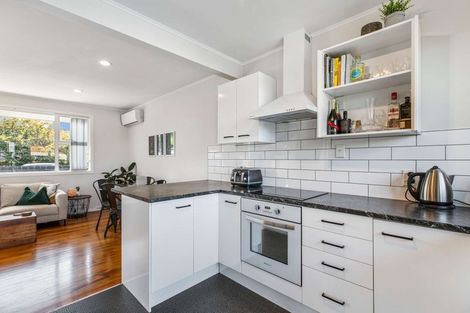 Photo of property in 1/53 Pakuranga Road, Pakuranga, Auckland, 2010