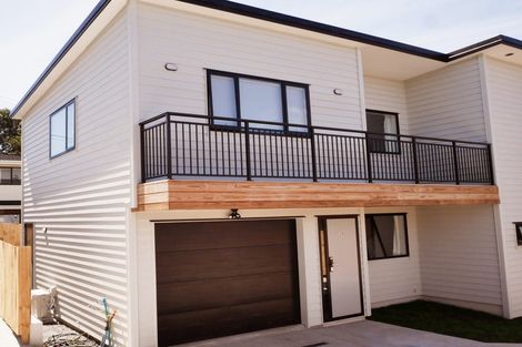 Photo of property in 2b Wendell Place, Greenlane, Auckland, 1061