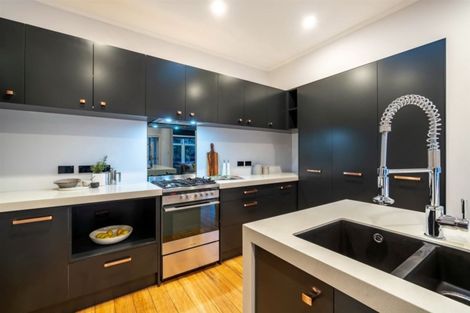 Photo of property in 2/19 Harley Road, Takapuna, Auckland, 0622