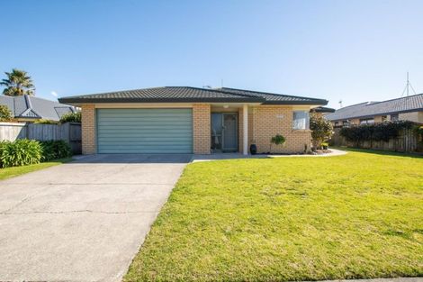 Photo of property in 120 Evans Road, Papamoa Beach, Papamoa, 3118