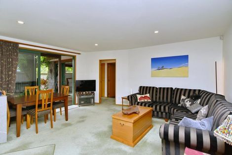 Photo of property in 1/5 Winters Road, Redwood, Christchurch, 8051