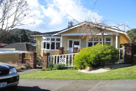 Photo of property in 6 Morley Street, Karori, Wellington, 6012
