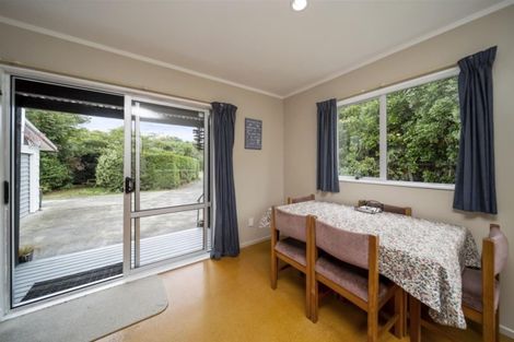 Photo of property in 75 Patu-kukupa Street, Manaia, 4612