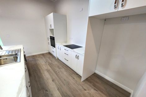 Photo of property in 2 Sarona Park Drive, Omanawa, 3171