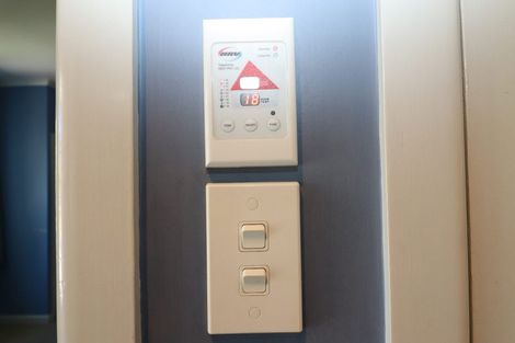 Photo of property in 1/41 Pomaria Road, Henderson, Auckland, 0610