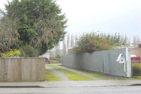 Photo of property in 50 Seaward Road, Edendale, 9825