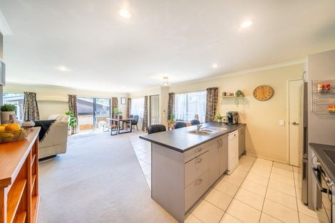 Photo of property in 31b Forest Road, Pinehaven, Upper Hutt, 5019