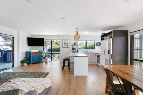 Photo of property in 11 Barbara Grove, Papamoa Beach, Papamoa, 3118