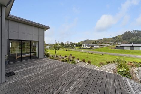 Photo of property in 4 Honoiti Ranapiri Place, Manakau, Levin, 5573
