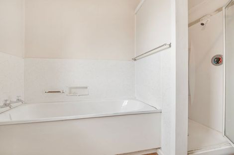 Photo of property in 114 Stanley Avenue, Te Aroha, 3320