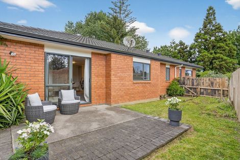 Photo of property in 61d Sabulite Road, Kelston, Auckland, 0602