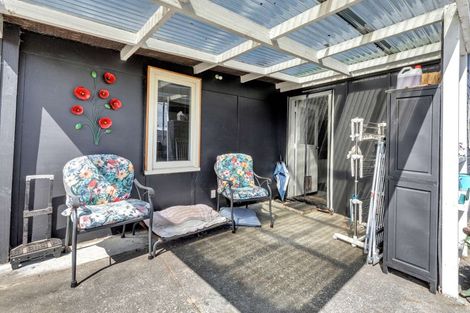 Photo of property in 9c Milne Street, Hunterville, 4730