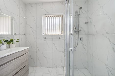 Photo of property in 1/27 Scott Road, Papakura, 2110