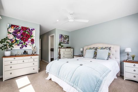 Photo of property in 20 Glide Lane, Whitby, Porirua, 5024