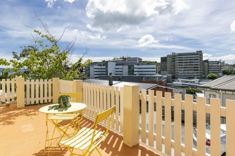 Photo of property in 8/245 Adelaide Road, Newtown, Wellington, 6021