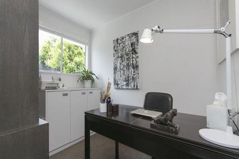 Photo of property in 2/27 Wright Road, Point Chevalier, Auckland, 1022
