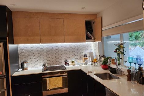 Photo of property in Rehutai Flats, 6/268 Oriental Parade, Oriental Bay, Wellington, 6011