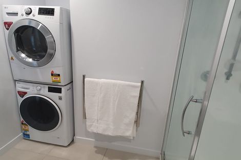 Photo of property in Frank Sargeson Apts, 204/80 Anzac Street, Takapuna, Auckland, 0622