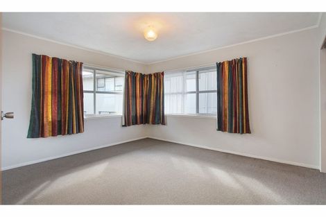 Photo of property in 832 East Coast Road, Oteha, Auckland, 0630