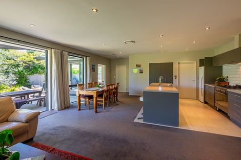 Photo of property in 128 Kings Drive, Wanaka, 9305
