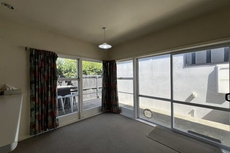 Photo of property in 2/69 Aikmans Road, Merivale, Christchurch, 8014