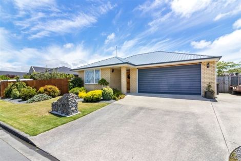 Photo of property in 4 Parkinson Place, Woodend, 7610