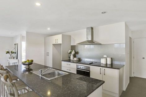 Photo of property in 36 Popokatea Drive, Takanini, 2112