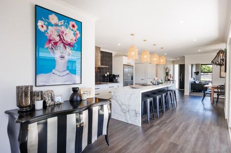 Photo of property in 30 Dogwood Way, Milson, Palmerston North, 4414